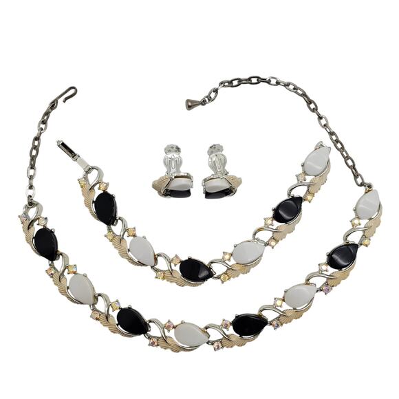 Black White Necklace Bracelet Clip Earrings AB Rhinestone Thermoset Acrylic - Picture 11 of 11